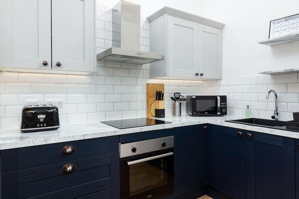 The Stylish 3-Bedroom Maisonette Retreat Стерлинг Экстерьер фото