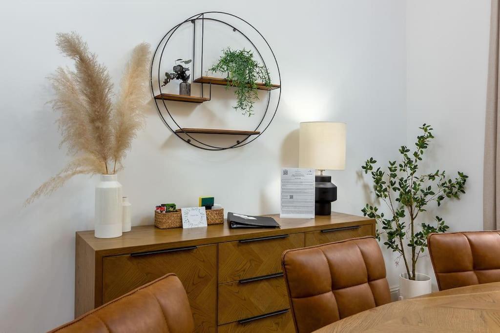 The Stylish 3-Bedroom Maisonette Retreat Стерлинг Экстерьер фото